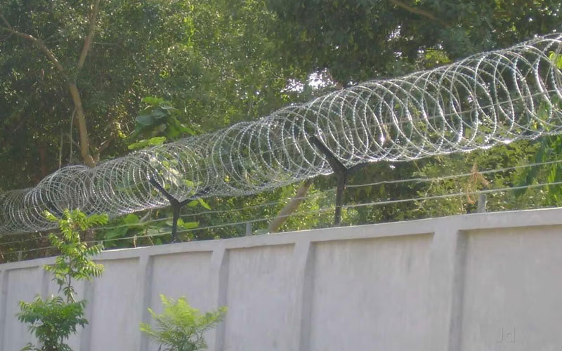 Wire Fencing Labour