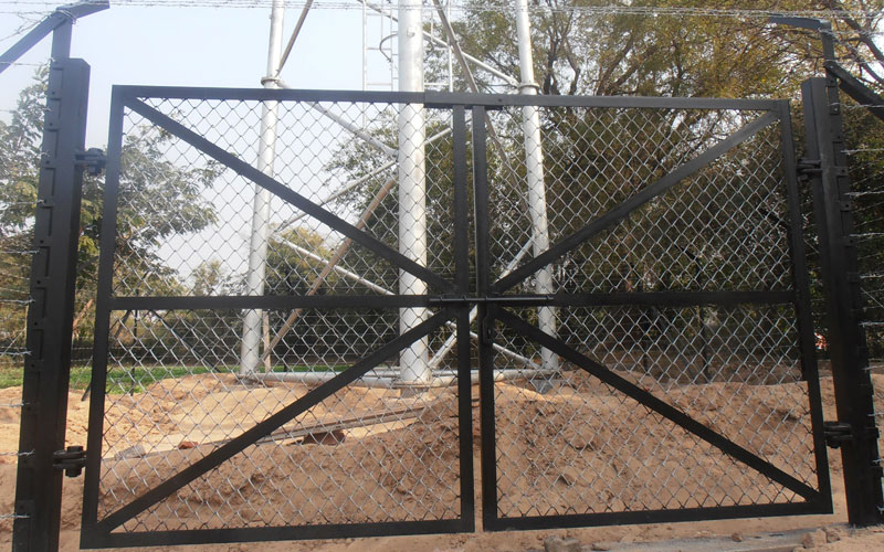 MS Angle And Chain Link Jali Gate Contractor